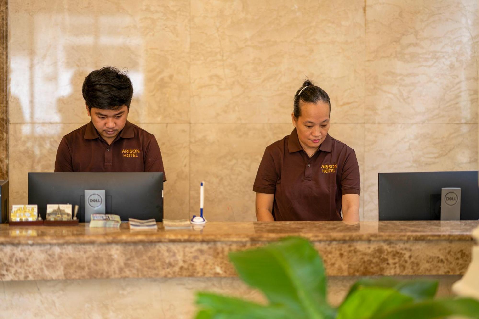 Arison Hotel พนมเปญ ภายนอก รูปภาพ