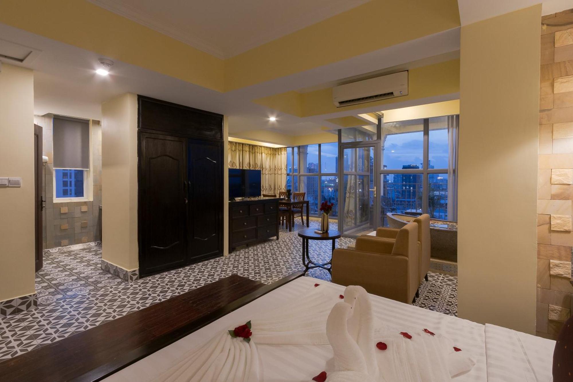 Arison Hotel พนมเปญ ภายนอก รูปภาพ