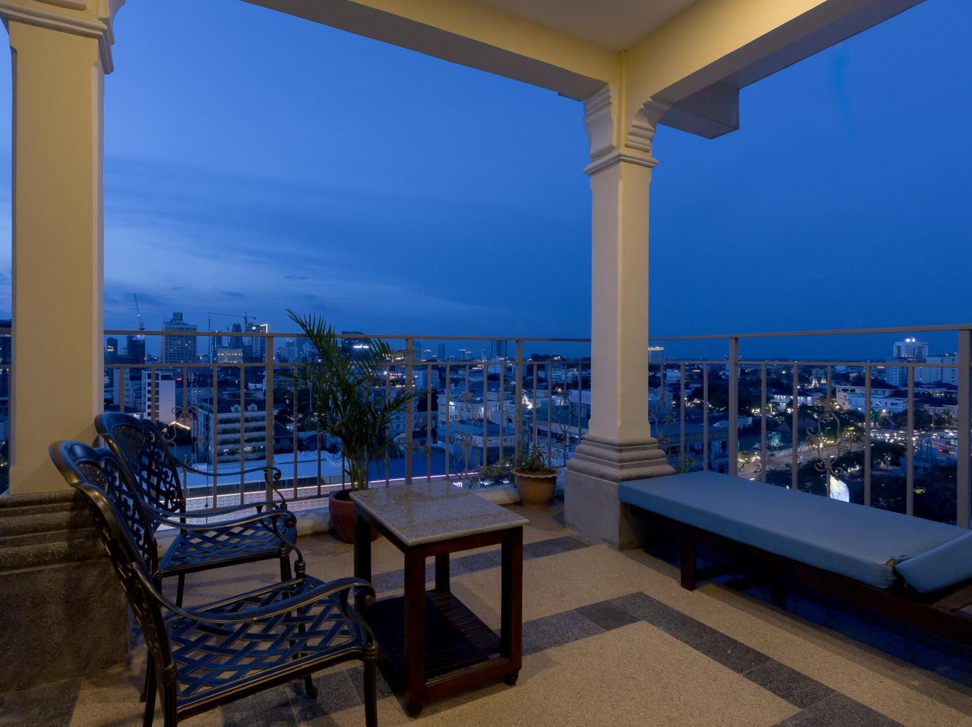Arison Hotel พนมเปญ ภายนอก รูปภาพ