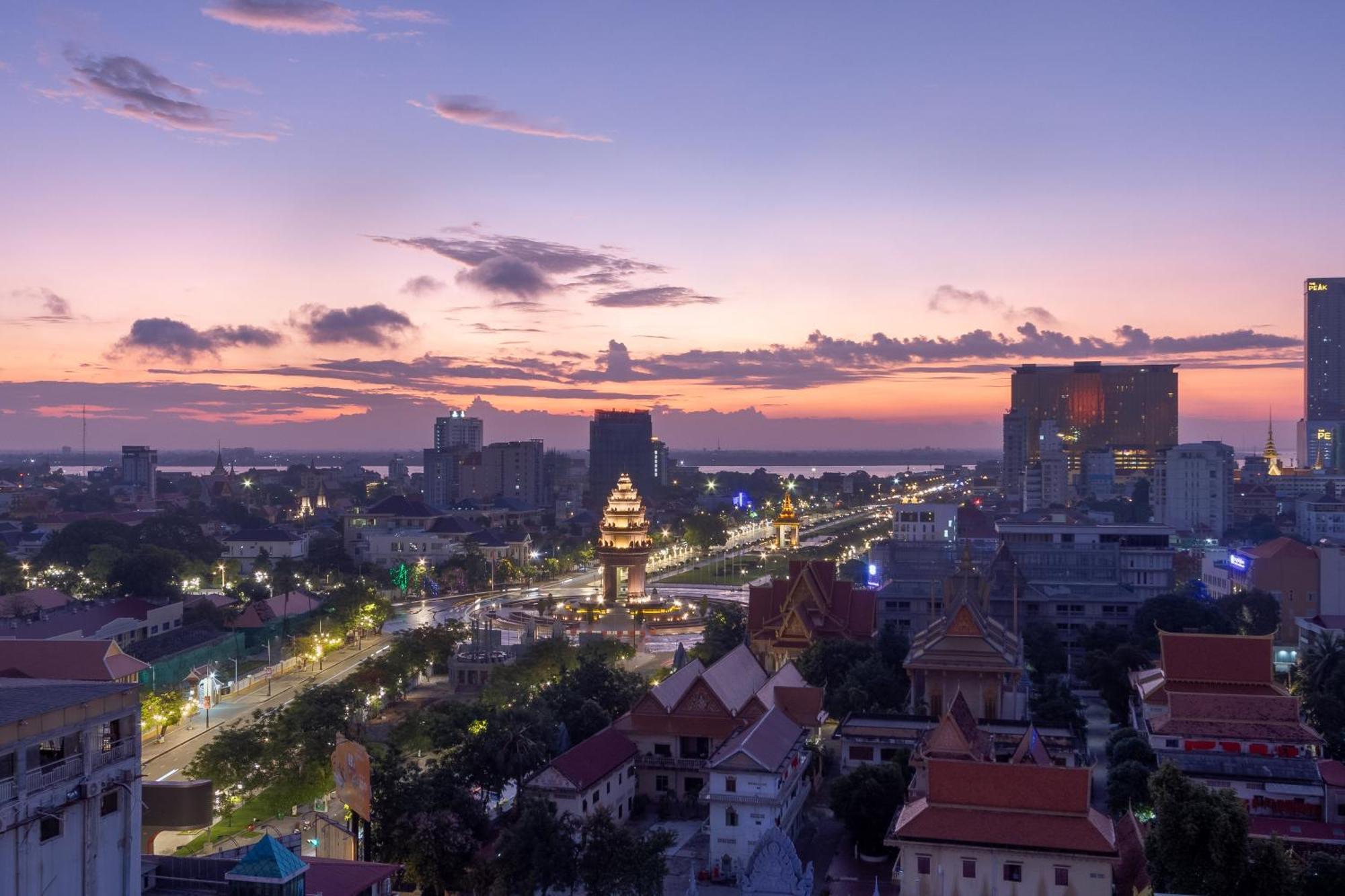 Arison Hotel พนมเปญ ภายนอก รูปภาพ